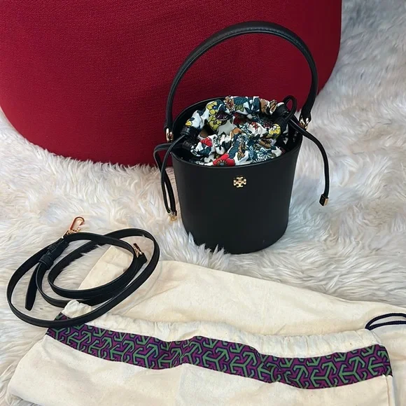 Tory Burch - Picture 1 of 6